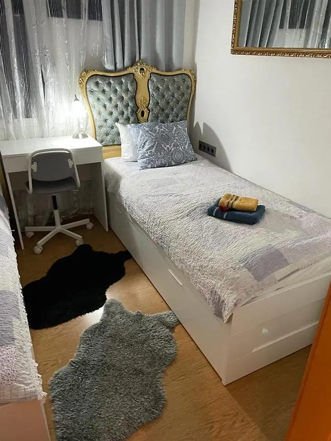 Cozy Flat Apartment Sant Adria de Besos